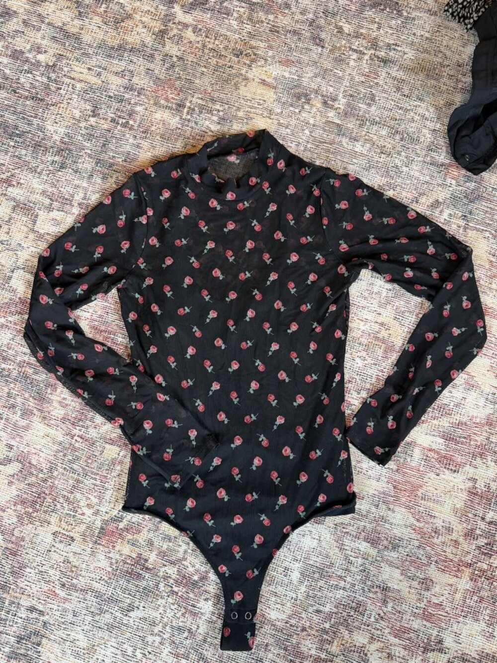 Hollister Black Floral Rose Mesh Mock Neck Long Sleeve Bodysuit S Lined